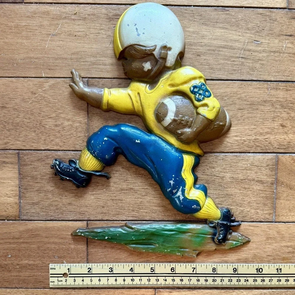 Vintage 1970 Sexton Metal Michigan Football Wall Art USA Maize Blue Gold 88 UofM